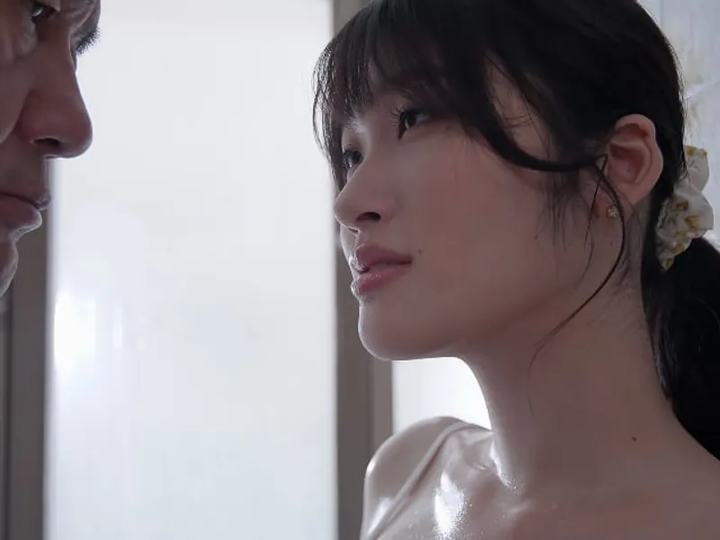 Gã chồng bỏ bê, vợ yêu được ông chú giúp thỏa mãn cơn dâm dục lồn